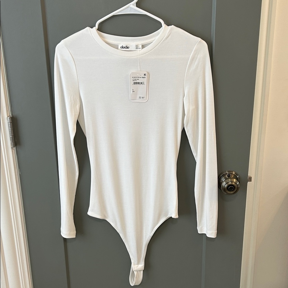 Elodie Classic White Top size medium